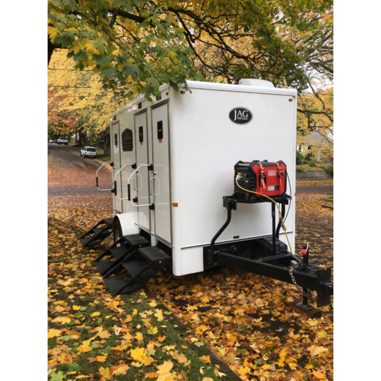 RoyalRestrooms 768x768