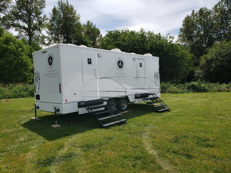 10 Staion Exterior 768x576